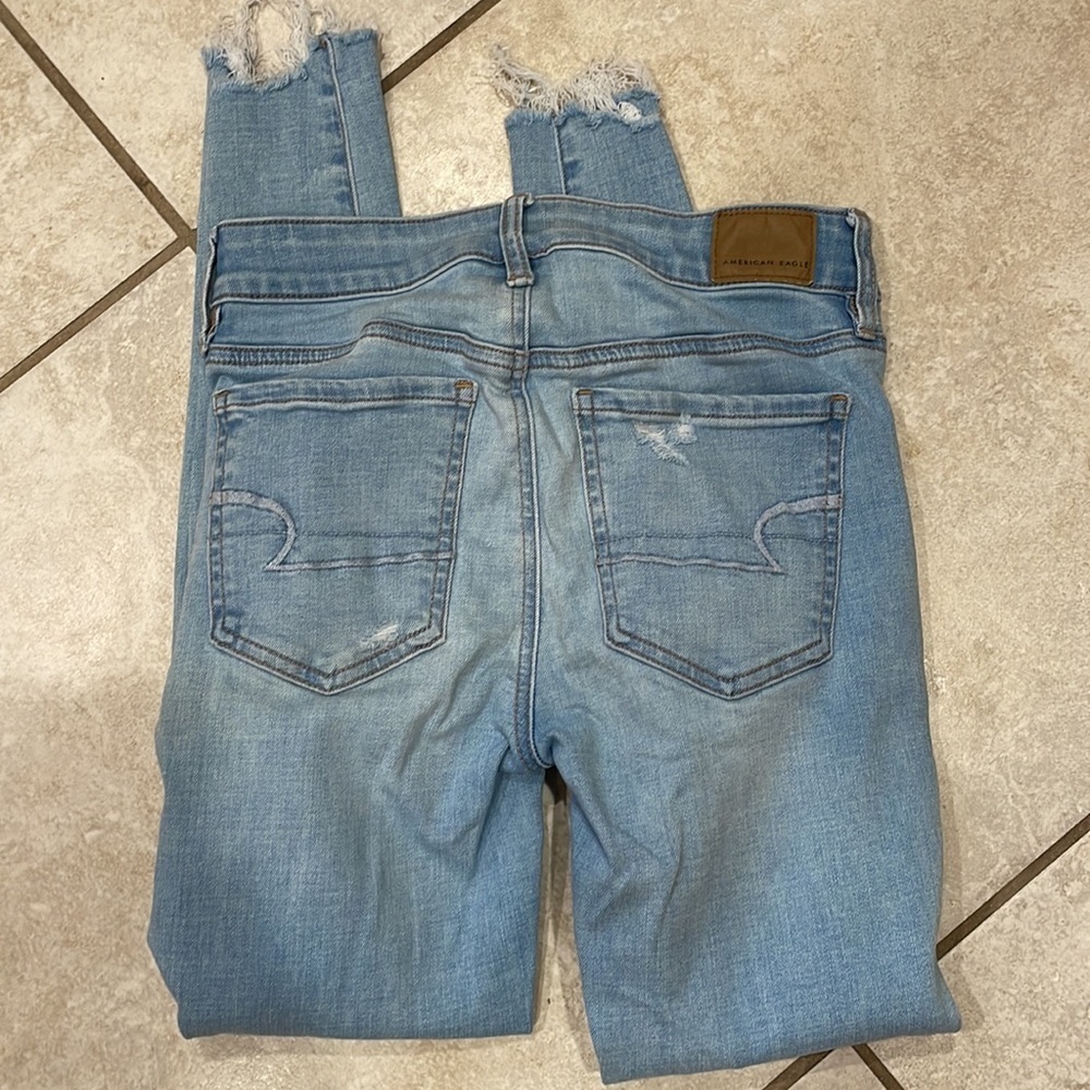 American Eagle Patched High Rise Jegging Crop Jeans 2 - Picture 8 of 8